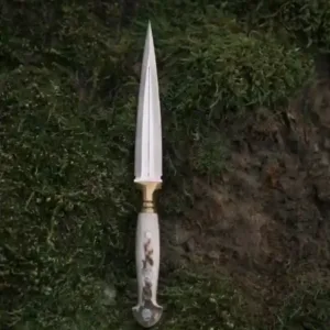 Double-Edged Dagger with Deer Antler Handle – Precision Blade