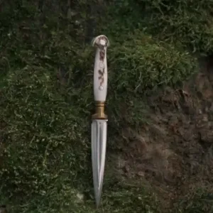 Double-Edged Dagger with Deer Antler Handle – Precision Blade